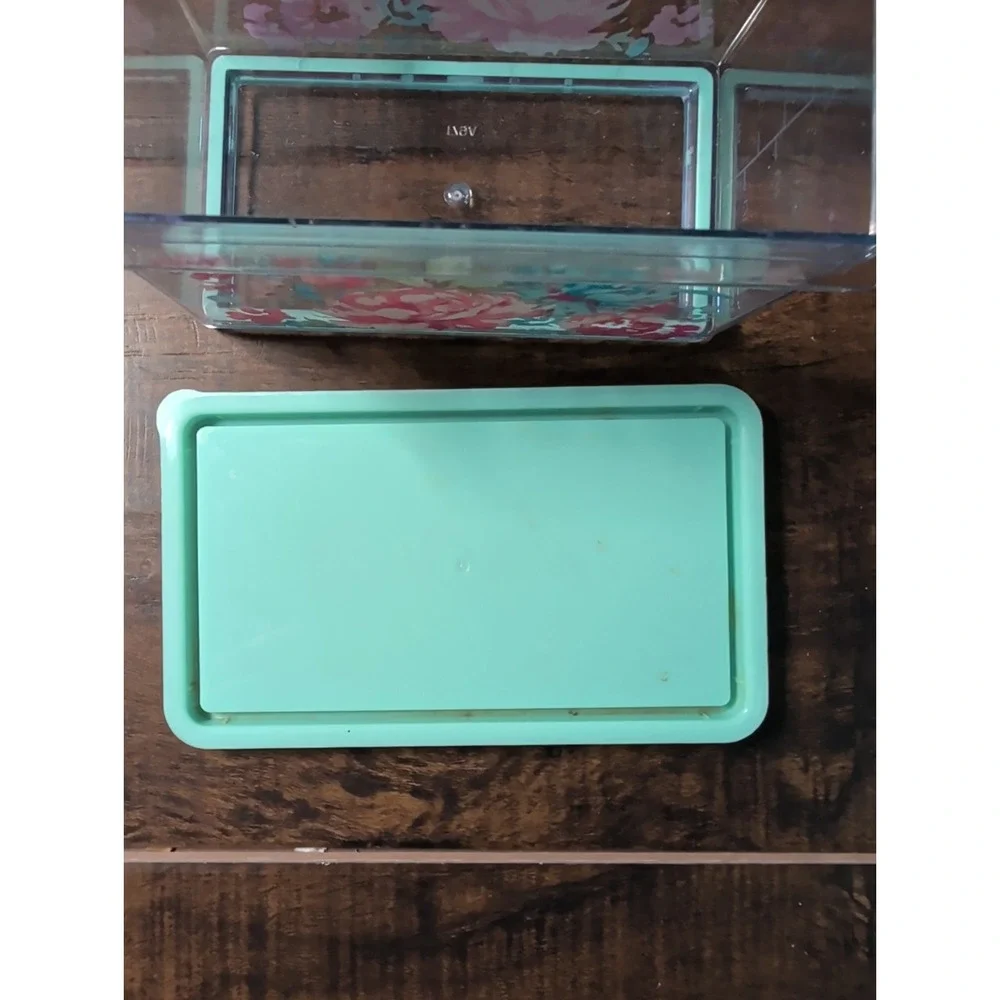 The Pioneer Woman 🦋 Floral Acrylic Storage Container for Cheese Grater 🦋